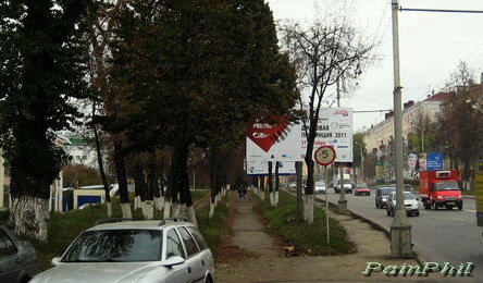 Улица Московская, алея мимо завода им. Медведева